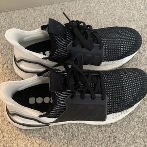 Women’s adidas ultraboost 19 limited edition Oreo